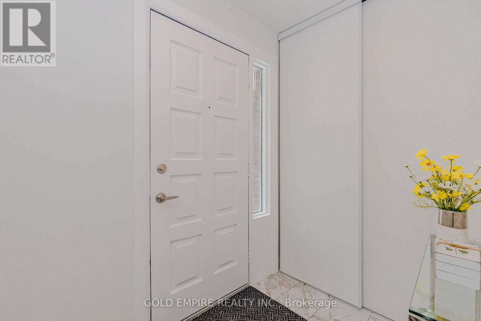 106 - 700 Osgoode Drive, London South, Ontario  N6E 2H1 - Photo 4 - X12717246