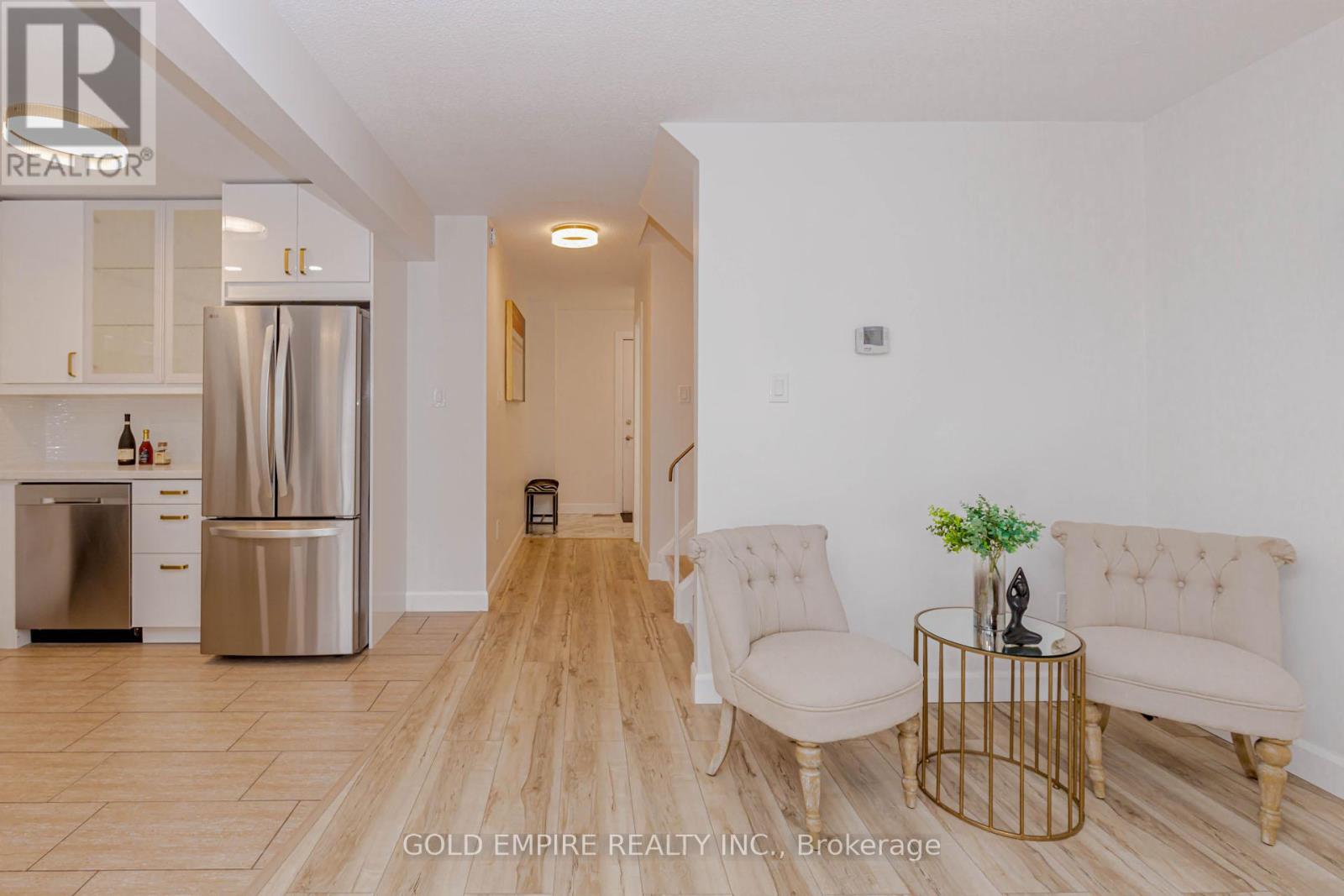 106 - 700 Osgoode Drive, London South, Ontario  N6E 2H1 - Photo 8 - X12717246