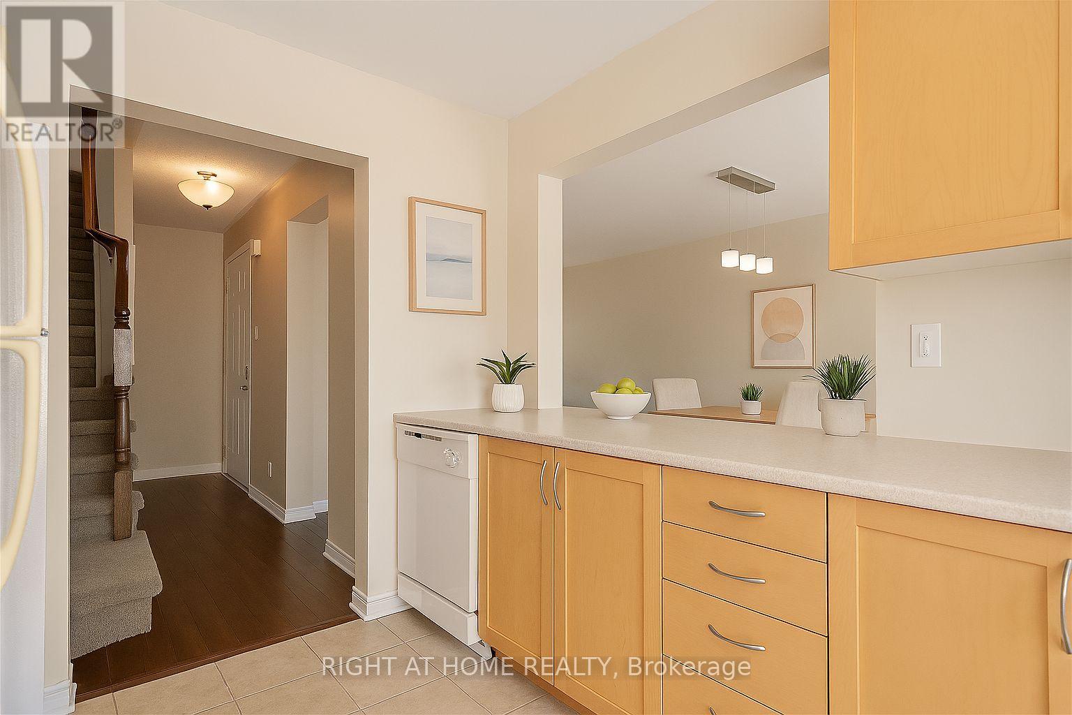 2543 Waterlilly Way, Ottawa, Ontario  K2J 0K6 - Photo 3 - X12717384