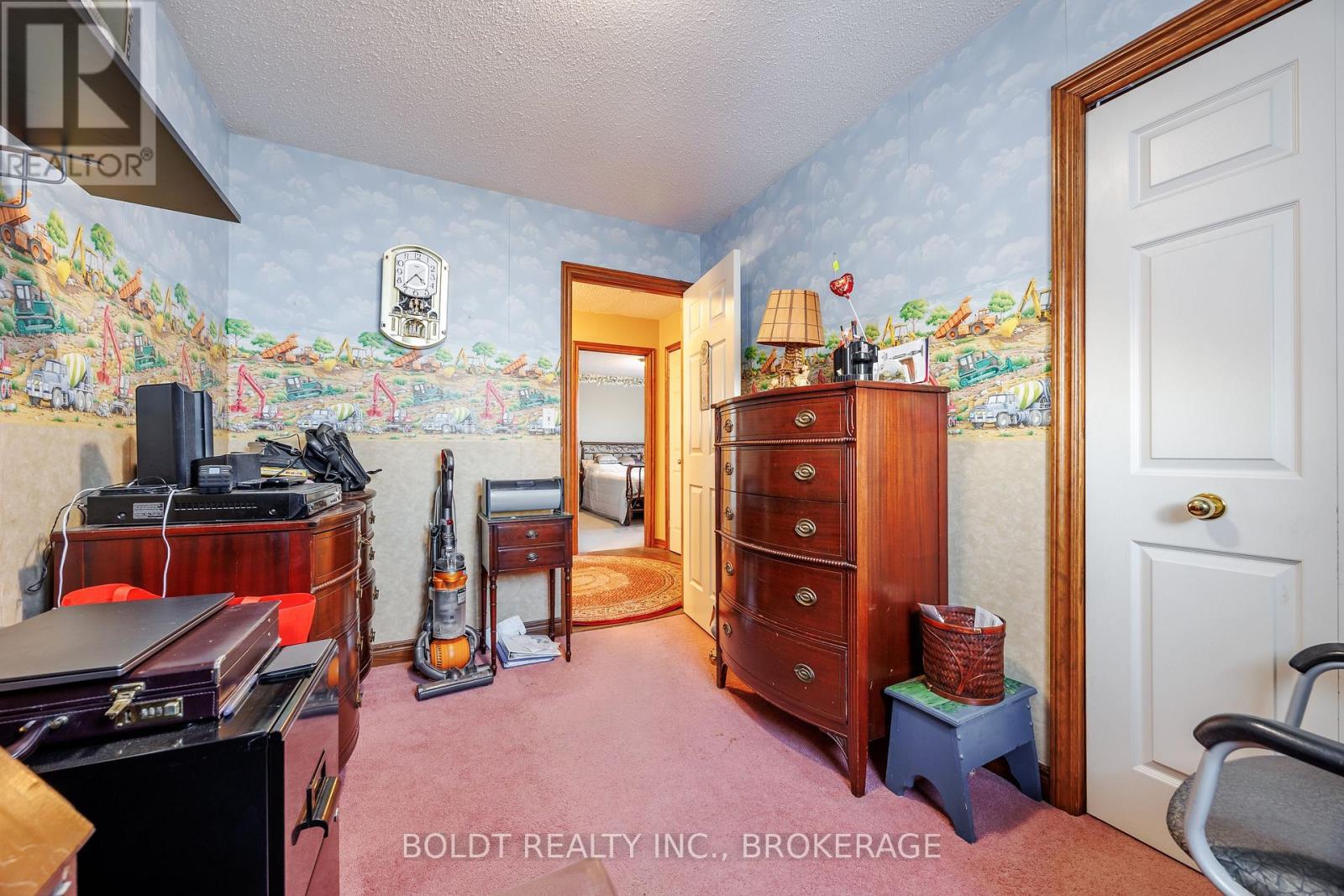 6 Stephenson Court, Thorold, Ontario  L2V 4Y8 - Photo 16 - X12717218