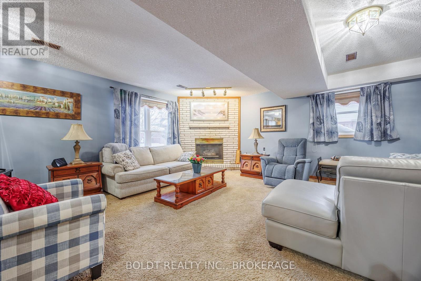 6 Stephenson Court, Thorold, Ontario  L2V 4Y8 - Photo 19 - X12717218