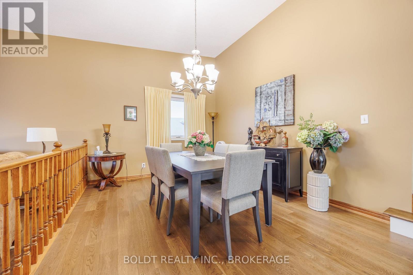 6 Stephenson Court, Thorold, Ontario  L2V 4Y8 - Photo 6 - X12717218