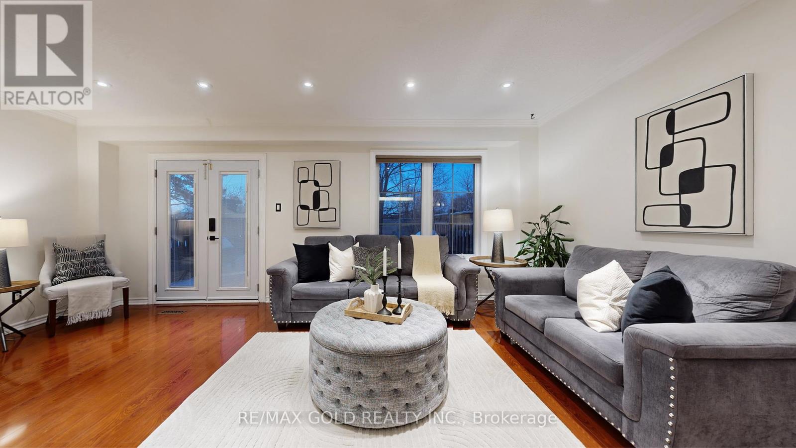 156 Royal Salisbury Way, Brampton, Ontario  L6V 3J9 - Photo 4 - W12717112