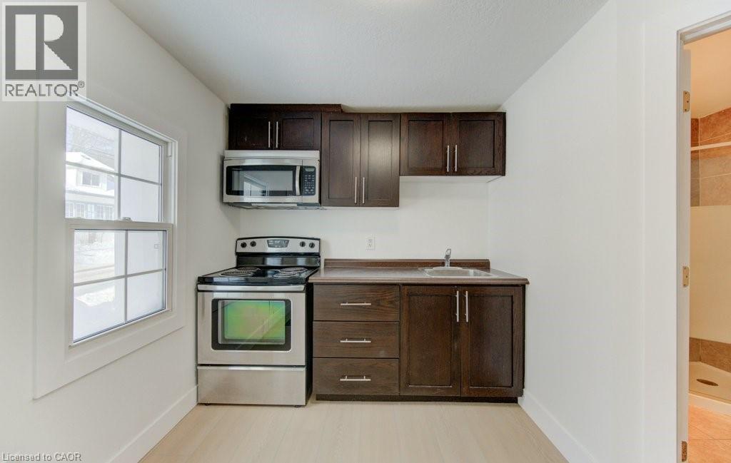 190 Lancaster Street E, Kitchener, Ontario  N2H 1N4 - Photo 22 - 40799810