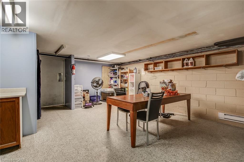 1858 Lakeshore Road W, Mississauga, Ontario L5J 1J7 - Photo 35 - 40798170