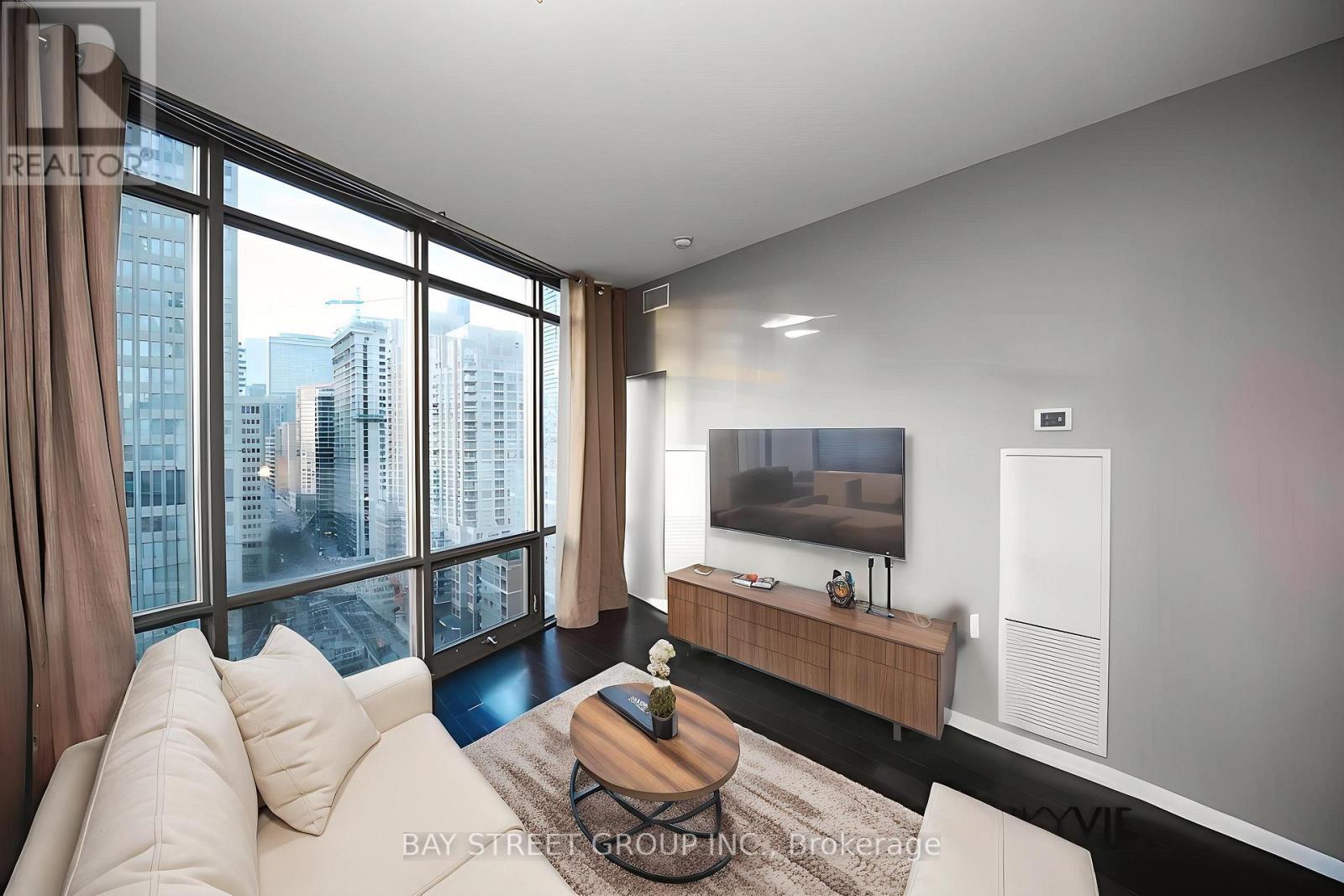 1704 - 832 BAY STREET, Toronto, Ontario