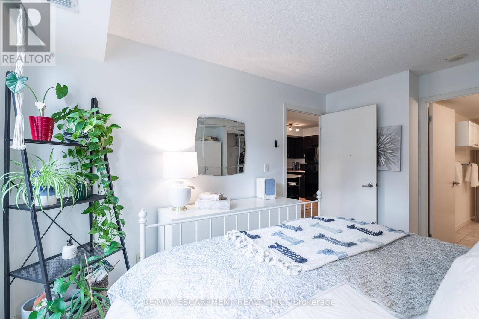 208 - 76 Shuter Street, Toronto (Church-Yonge Corridor), Ontario  M5B 1B4 - Photo 20 - C12717302