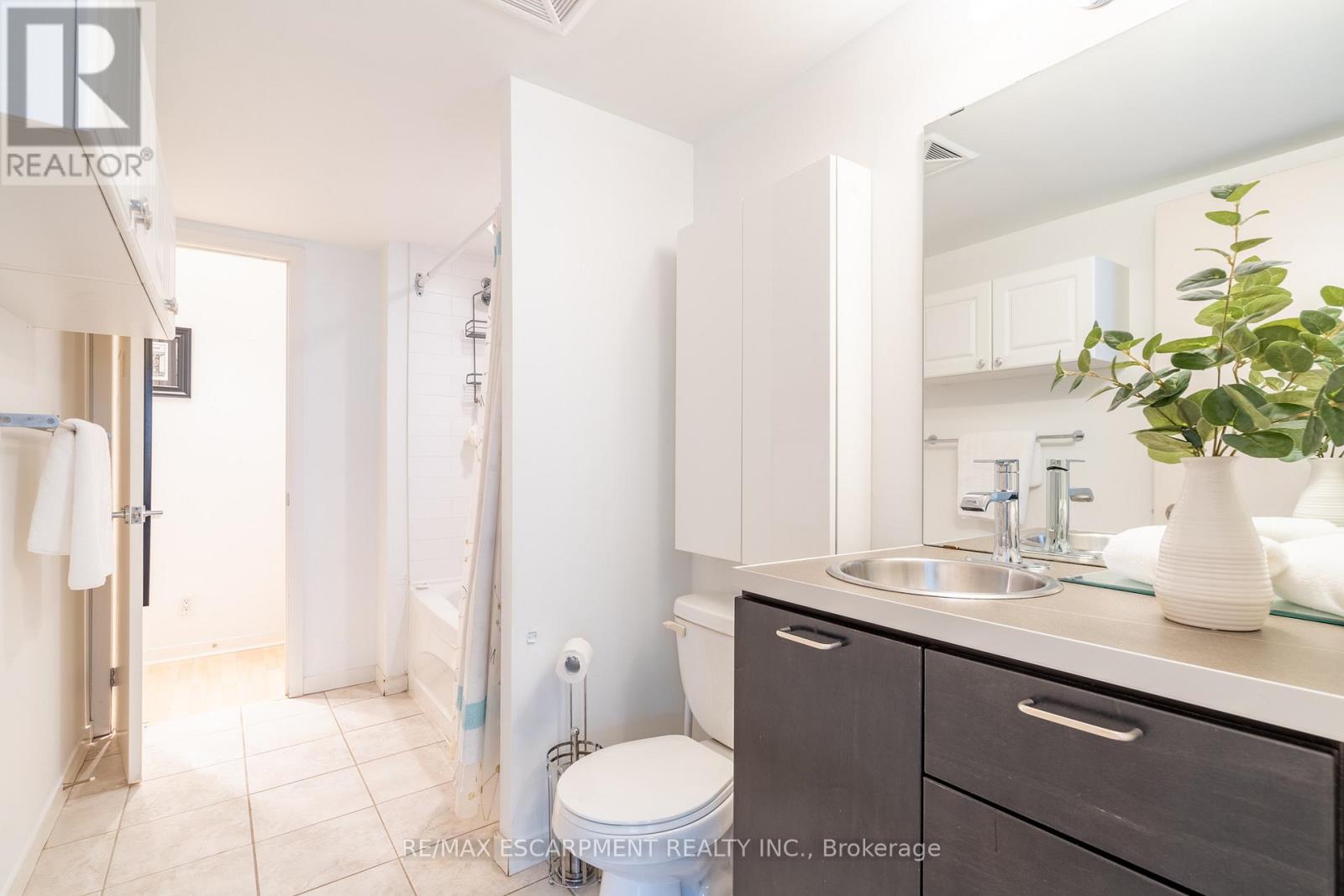 208 - 76 Shuter Street, Toronto (Church-Yonge Corridor), Ontario  M5B 1B4 - Photo 21 - C12717302