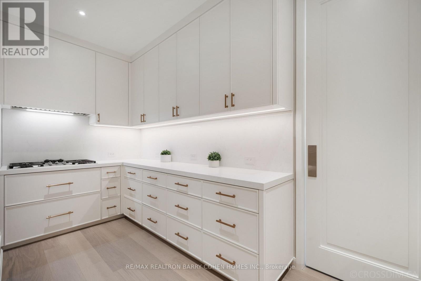 117 Yonge Boulevard, Toronto (Bedford Park-Nortown), Ontario  M5M 3H2 - Photo 16 - C12717372