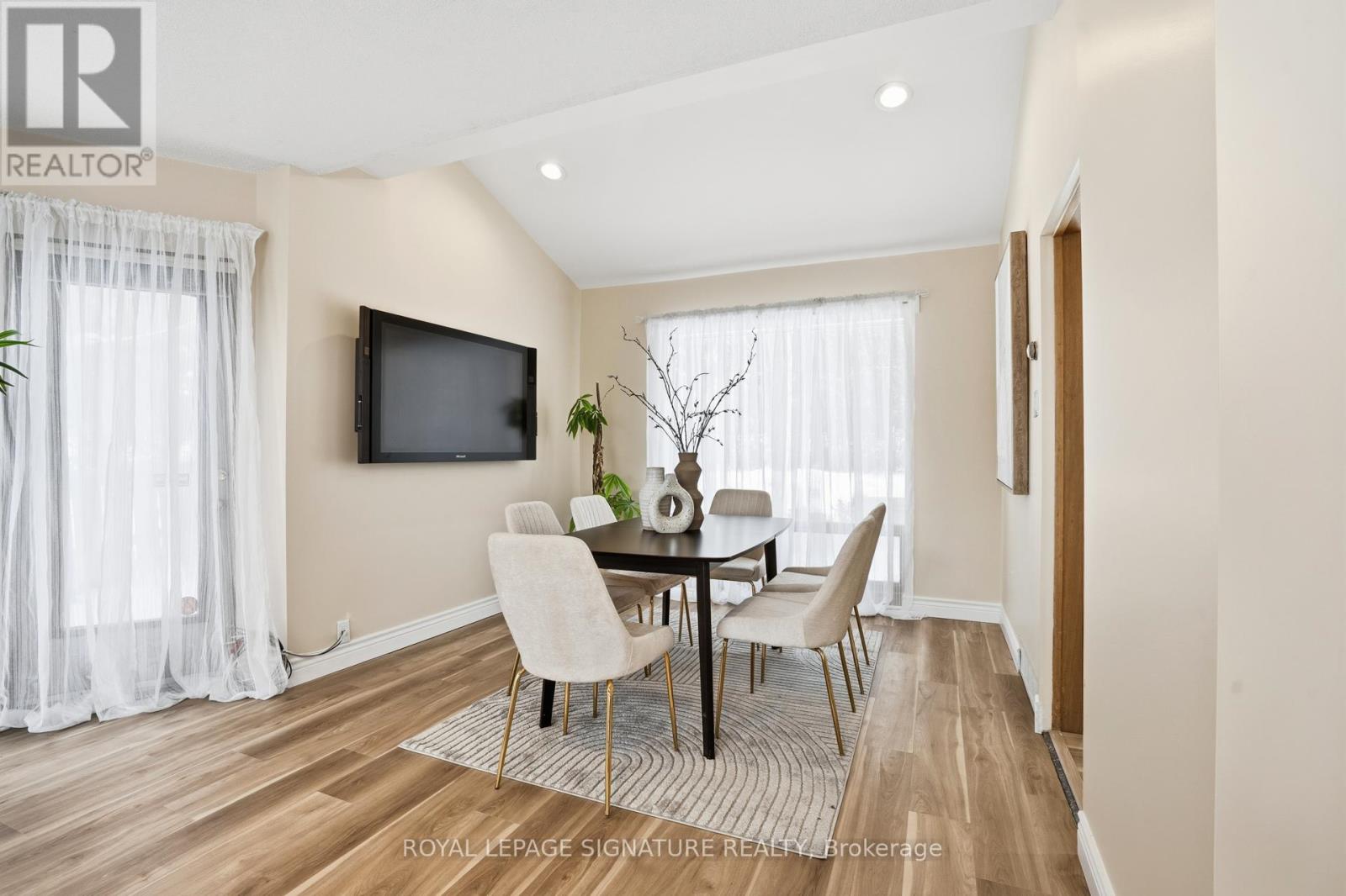 61 Valentine Drive, Toronto, Ontario  M3A 3J7 - Photo 11 - C12717380