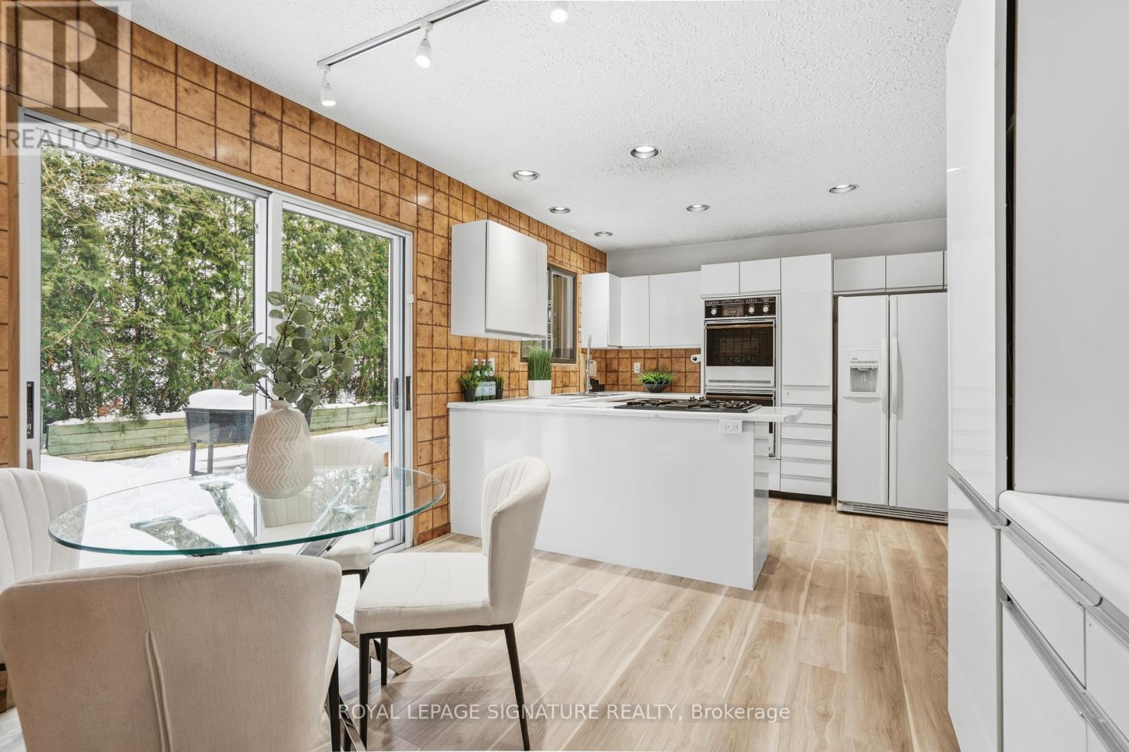 61 Valentine Drive, Toronto, Ontario  M3A 3J7 - Photo 12 - C12717380