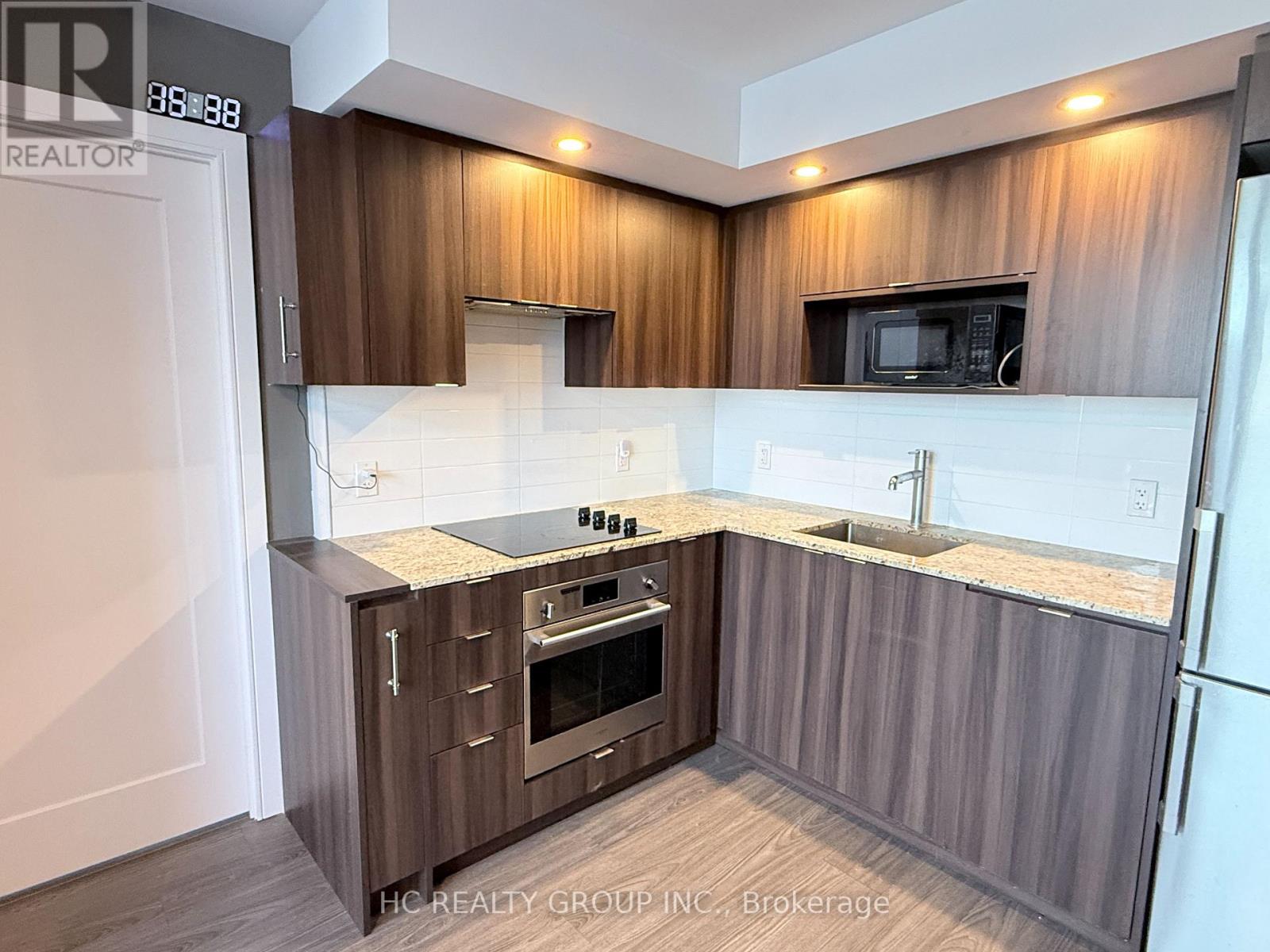 310 - 225 Village Green Square, Toronto (Agincourt South-Malvern West), Ontario  M1S 0L3 - Photo 6 - E12717196