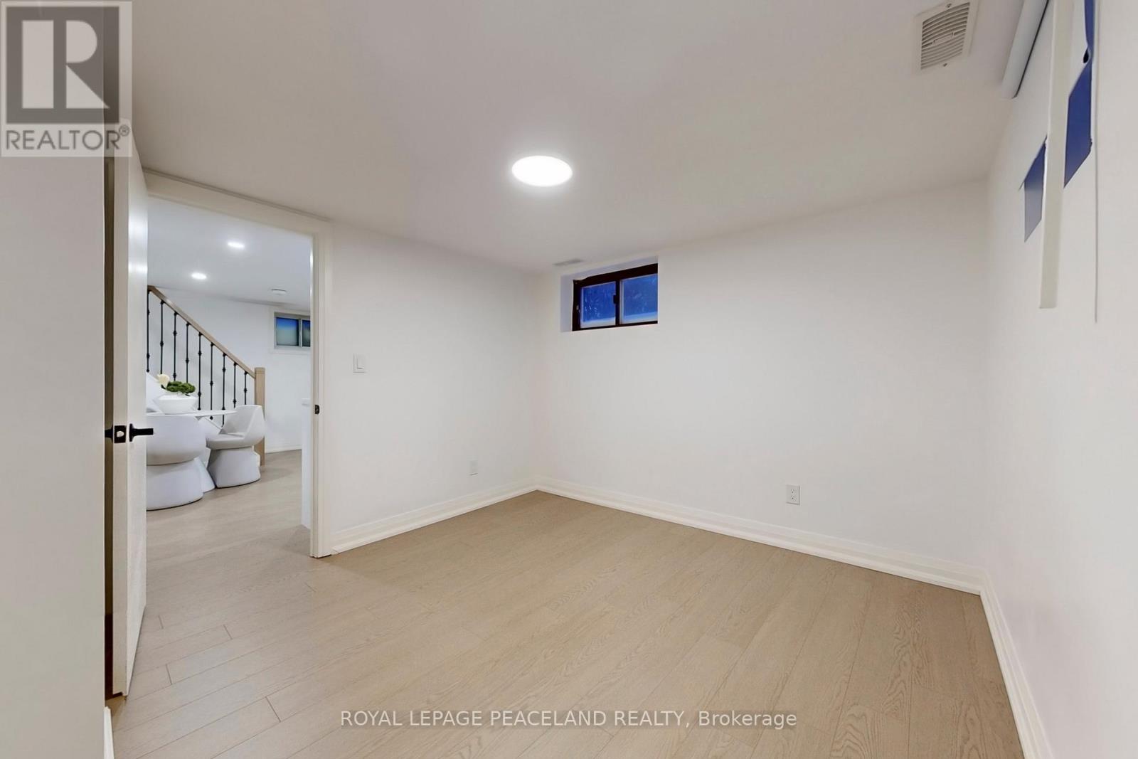 29 Rosita Crescent, Toronto (Clairlea-Birchmount), Ontario  M1L 1X7 - Photo 30 - E12717222