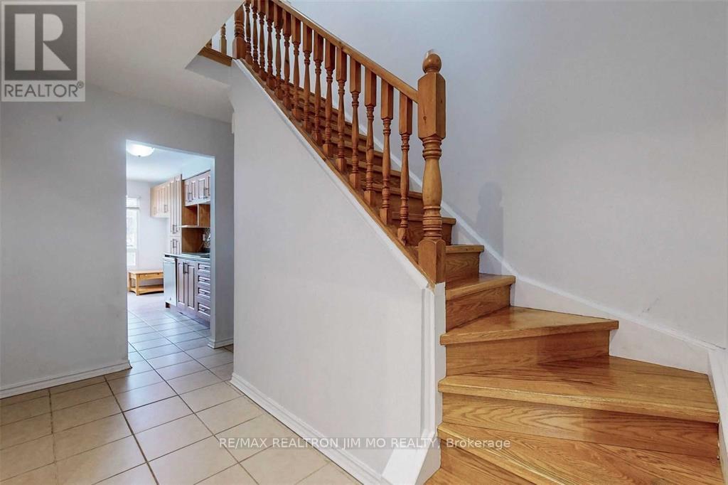 34 Ponymill Drive, Toronto (Milliken), Ontario  M1V 2Y1 - Photo 19 - E12717262