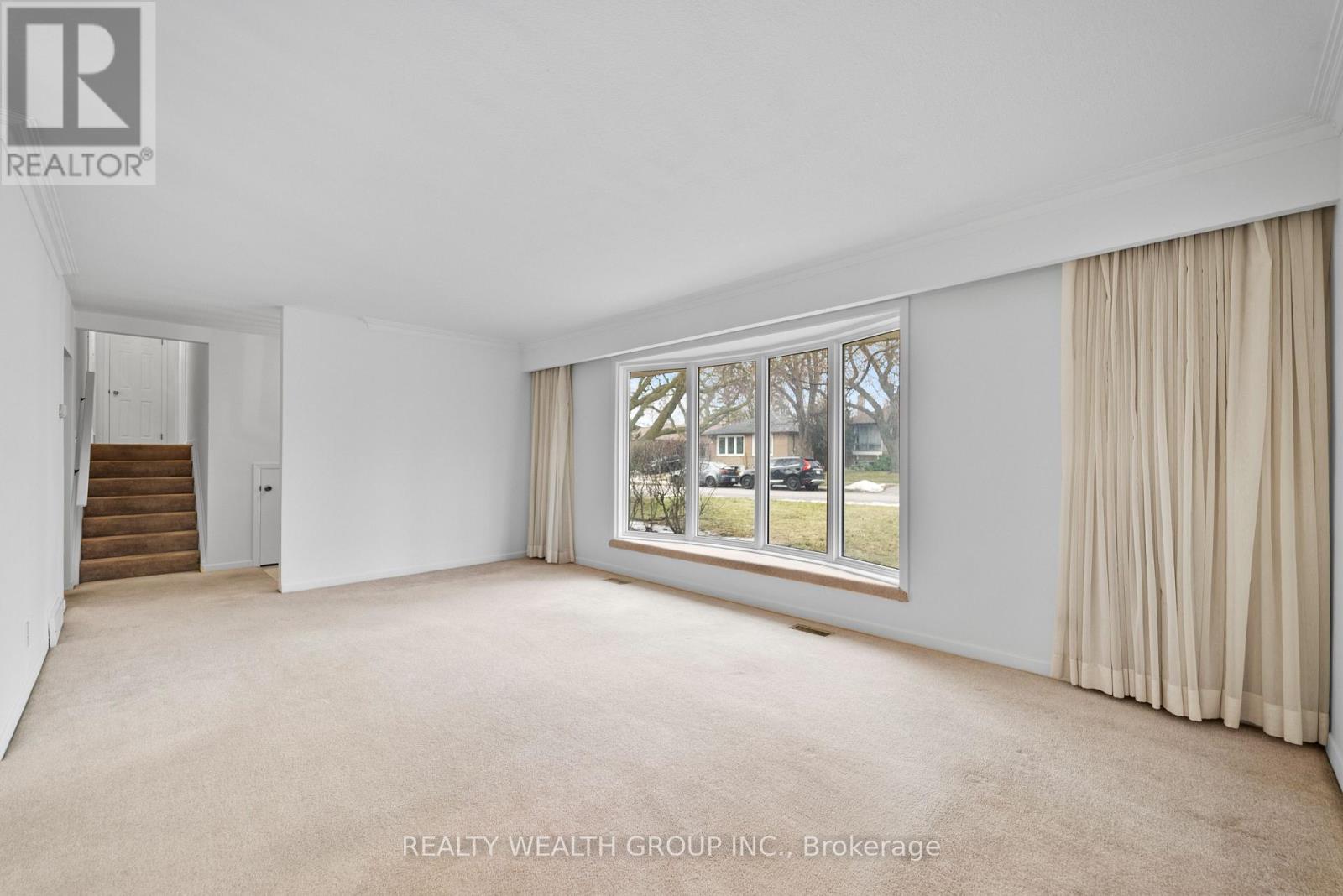 9 Eastpark Boulevard E, Toronto (Woburn), Ontario  M1H 1C5 - Photo 5 - E12717338