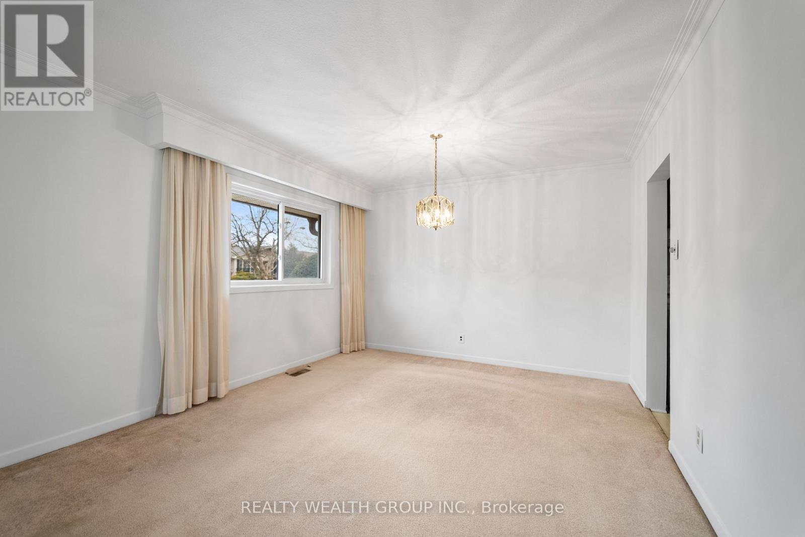 9 Eastpark Boulevard E, Toronto (Woburn), Ontario  M1H 1C5 - Photo 7 - E12717338