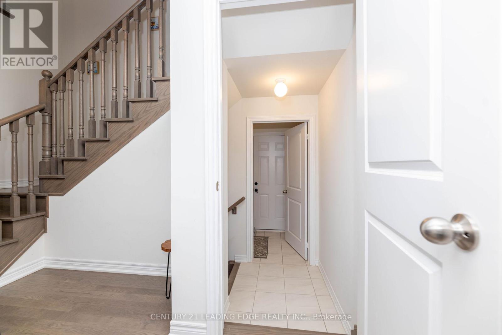 163 Fallharvest Way, Whitchurch-Stouffville (Stouffville), Ontario  L4A 0R8 - Photo 37 - N12717206