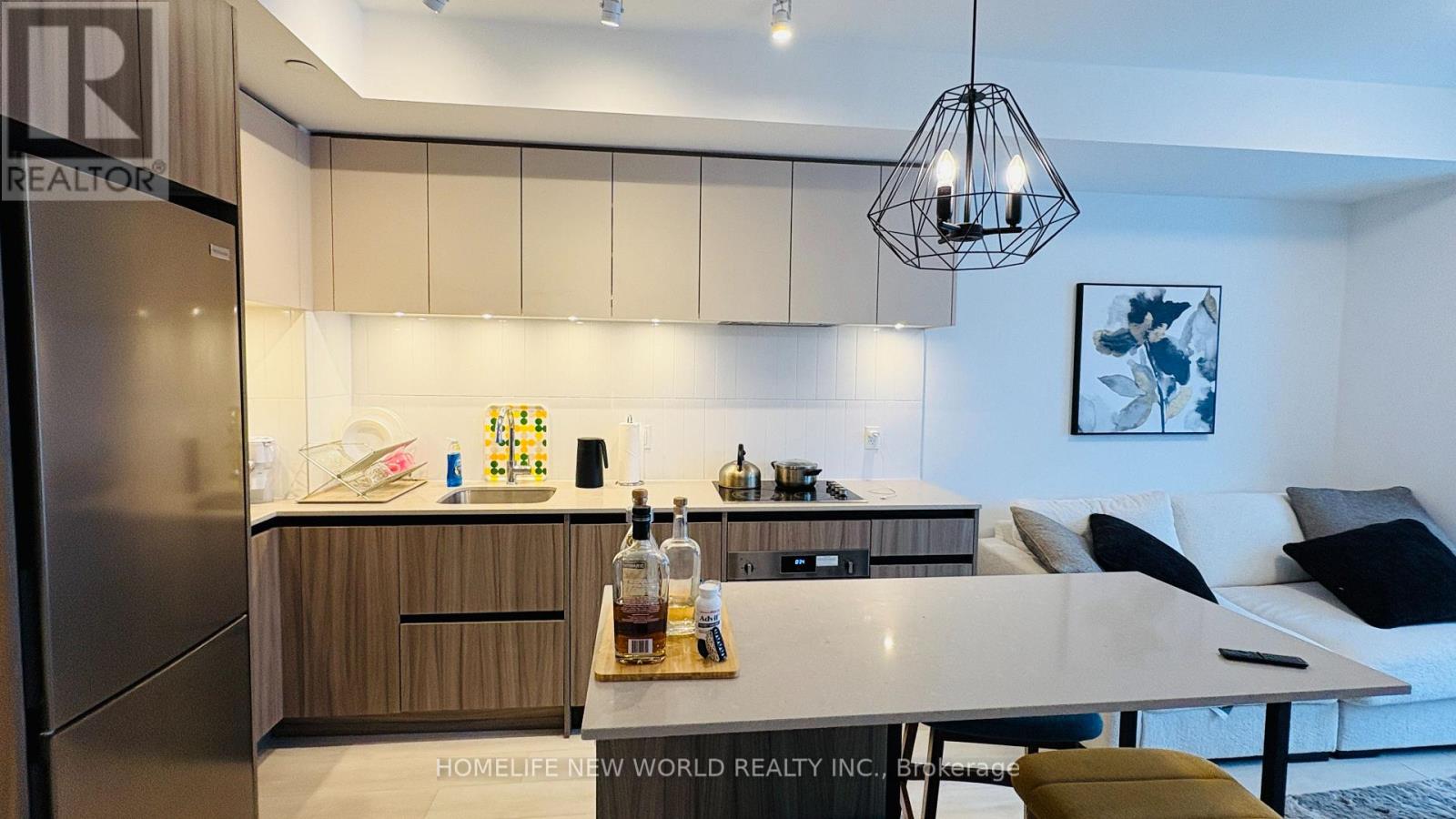 B-208 - 7950 Bathurst Street, Vaughan, Ontario  L4J 0L4 - Photo 6 - N12717236