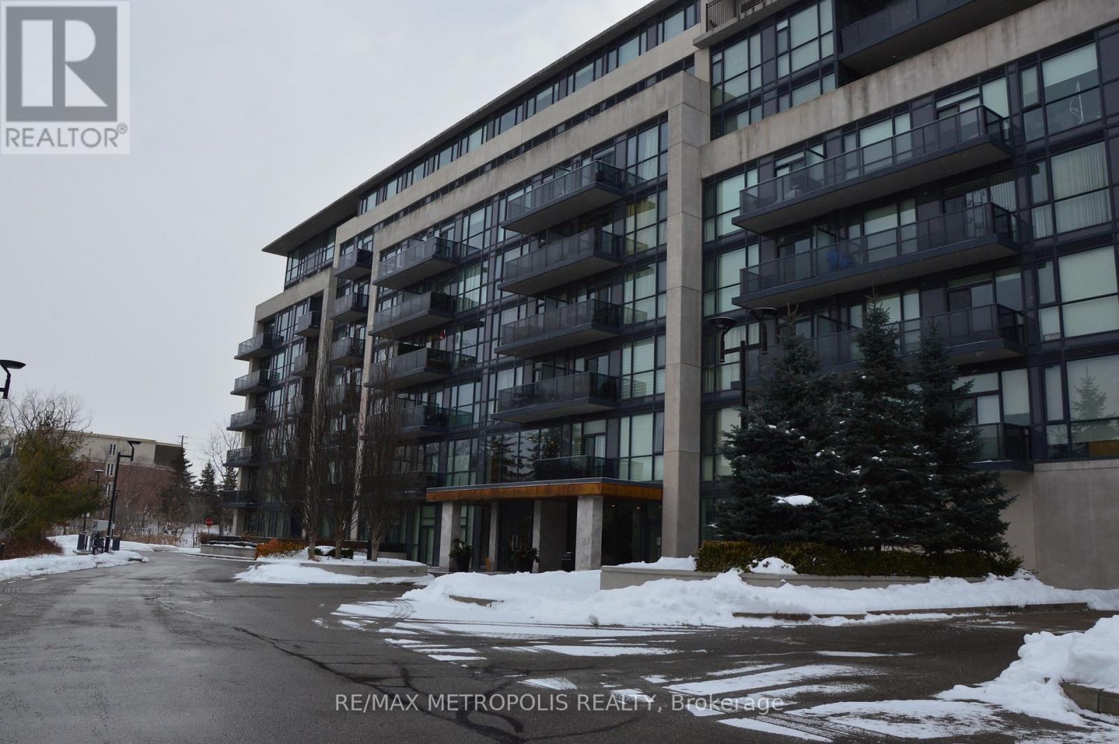 318 - 4700 HIGHWAY 7, Vaughan, Ontario