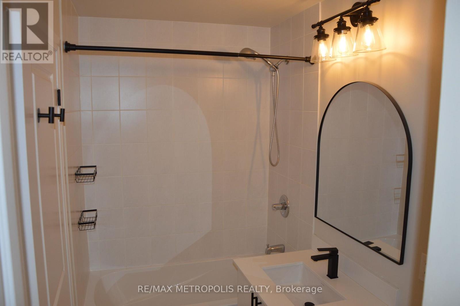 318 - 4700 Highway 7, Vaughan, Ontario  L4L 0B4 - Photo 22 - N12717250