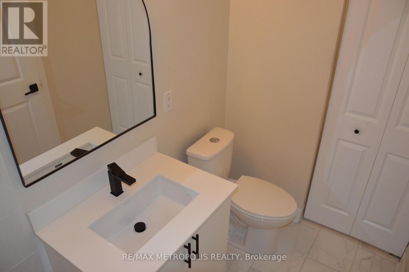 318 - 4700 Highway 7, Vaughan, Ontario  L4L 0B4 - Photo 23 - N12717250