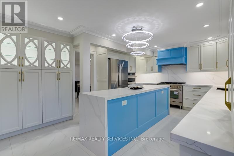 30 Queen Post Drive, Vaughan (East Woodbridge), Ontario  L4L 3G4 - Photo 10 - N12717264