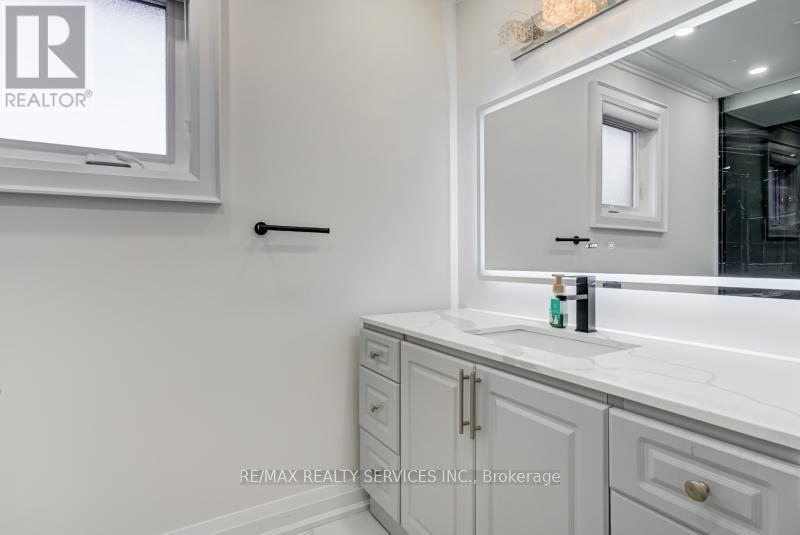 30 Queen Post Drive, Vaughan (East Woodbridge), Ontario  L4L 3G4 - Photo 28 - N12717264