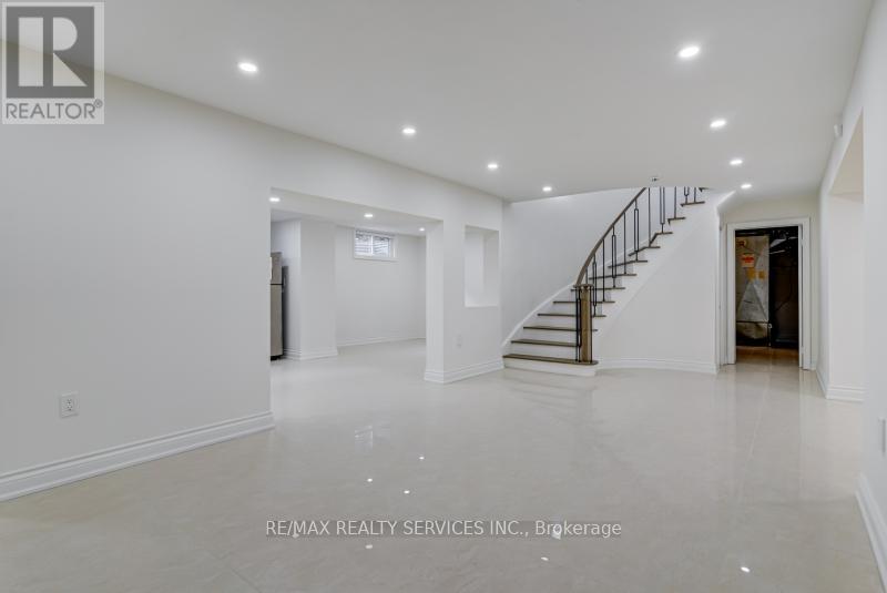 30 Queen Post Drive, Vaughan (East Woodbridge), Ontario  L4L 3G4 - Photo 37 - N12717264