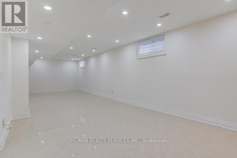 30 Queen Post Drive, Vaughan (East Woodbridge), Ontario  L4L 3G4 - Photo 38 - N12717264