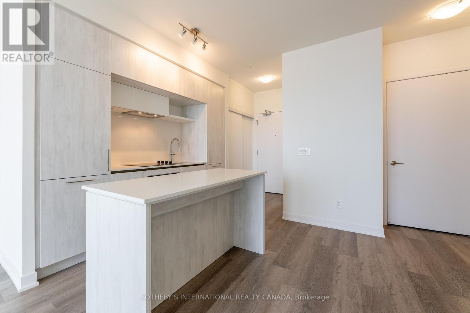 817 - 6 David Eyer Road, Richmond Hill, Ontario  L4S 0N6 - Photo 10 - N12717276