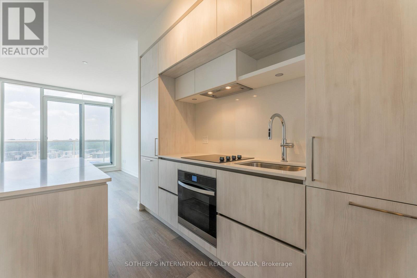 817 - 6 David Eyer Road, Richmond Hill, Ontario  L4S 0N6 - Photo 5 - N12717276