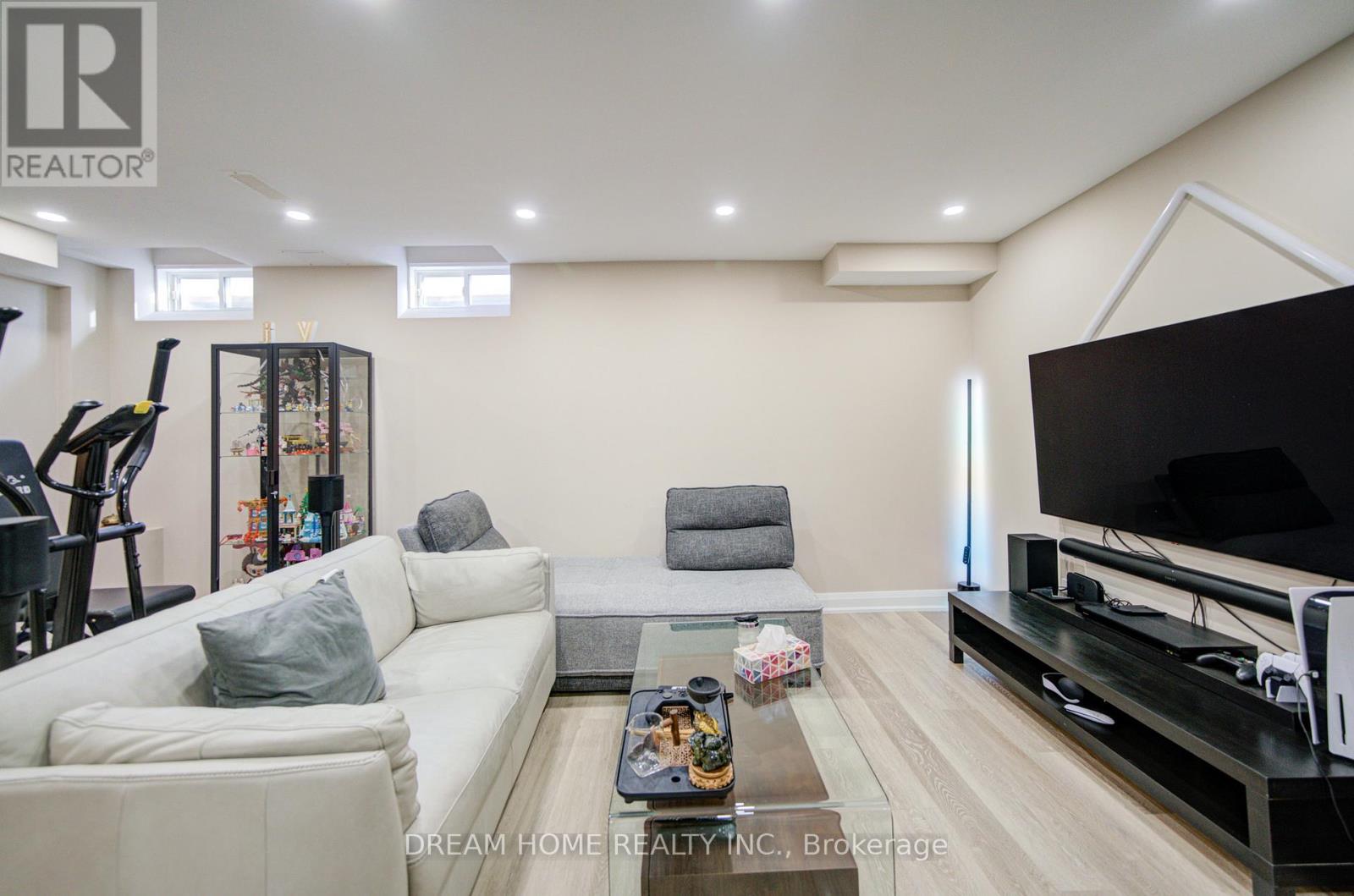 11 Homer Crescent, Aurora, Ontario  L4G 1B7 - Photo 37 - N12717294