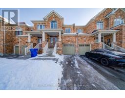 11 HOMER CRESCENT, Aurora, Ontario