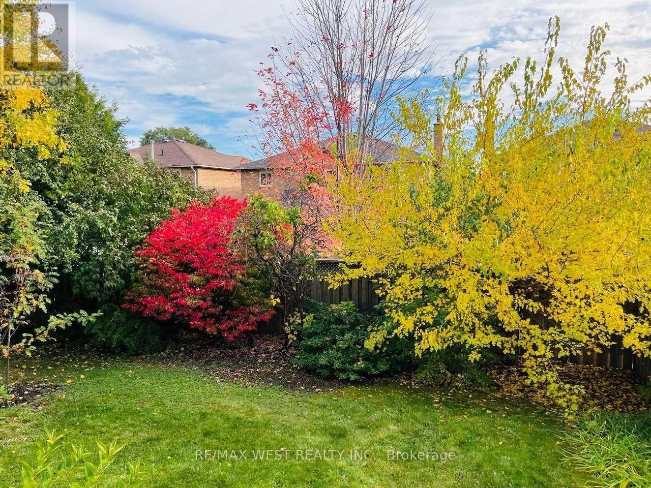 106 O'connor Crescent, Richmond Hill (North Richvale), Ontario  L4C 7N7 - Photo 10 - N12717326