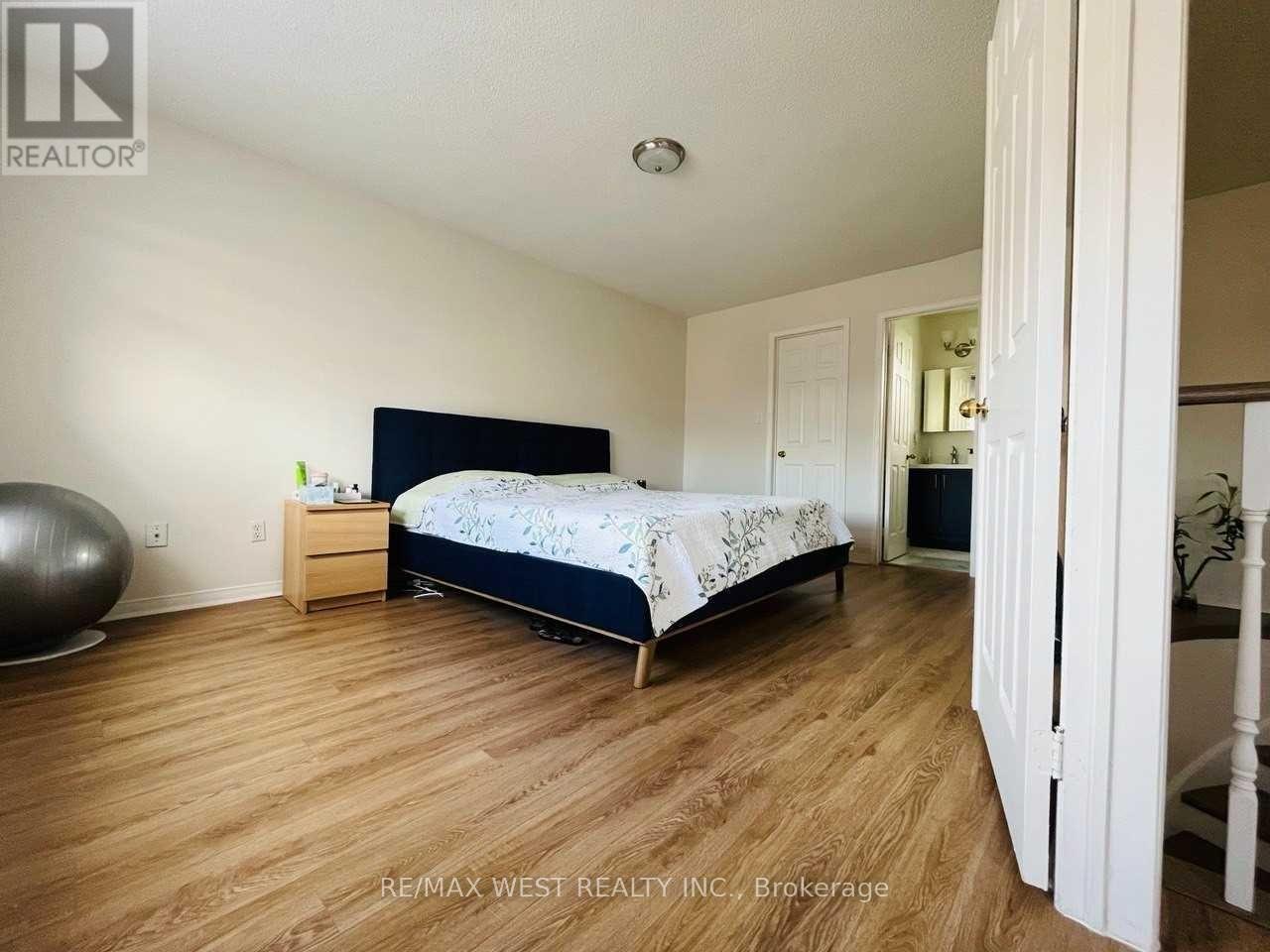 106 O'connor Crescent, Richmond Hill (North Richvale), Ontario  L4C 7N7 - Photo 16 - N12717326