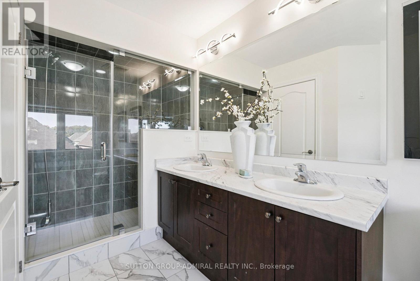 15 John Smith Street, East Gwillimbury (Holland Landing), Ontario  L9N 0S7 - Photo 28 - N12717348