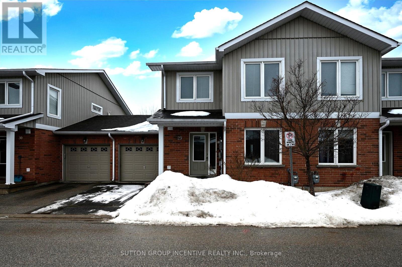 29 - 90 SOVEREIGN'S GATE, Barrie, Ontario