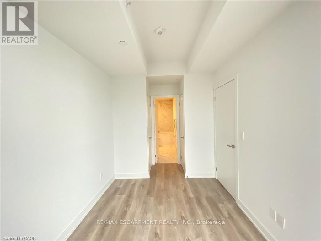 2206 - 370 Martha Street, Burlington (Brant), Ontario  L7R 2P7 - Photo 13 - W12717172