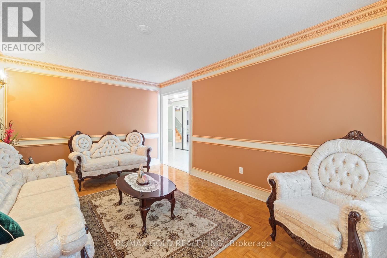 38 Mountainberry Road, Brampton (Sandringham-Wellington), Ontario  L6R 1J3 - Photo 13 - W12717198