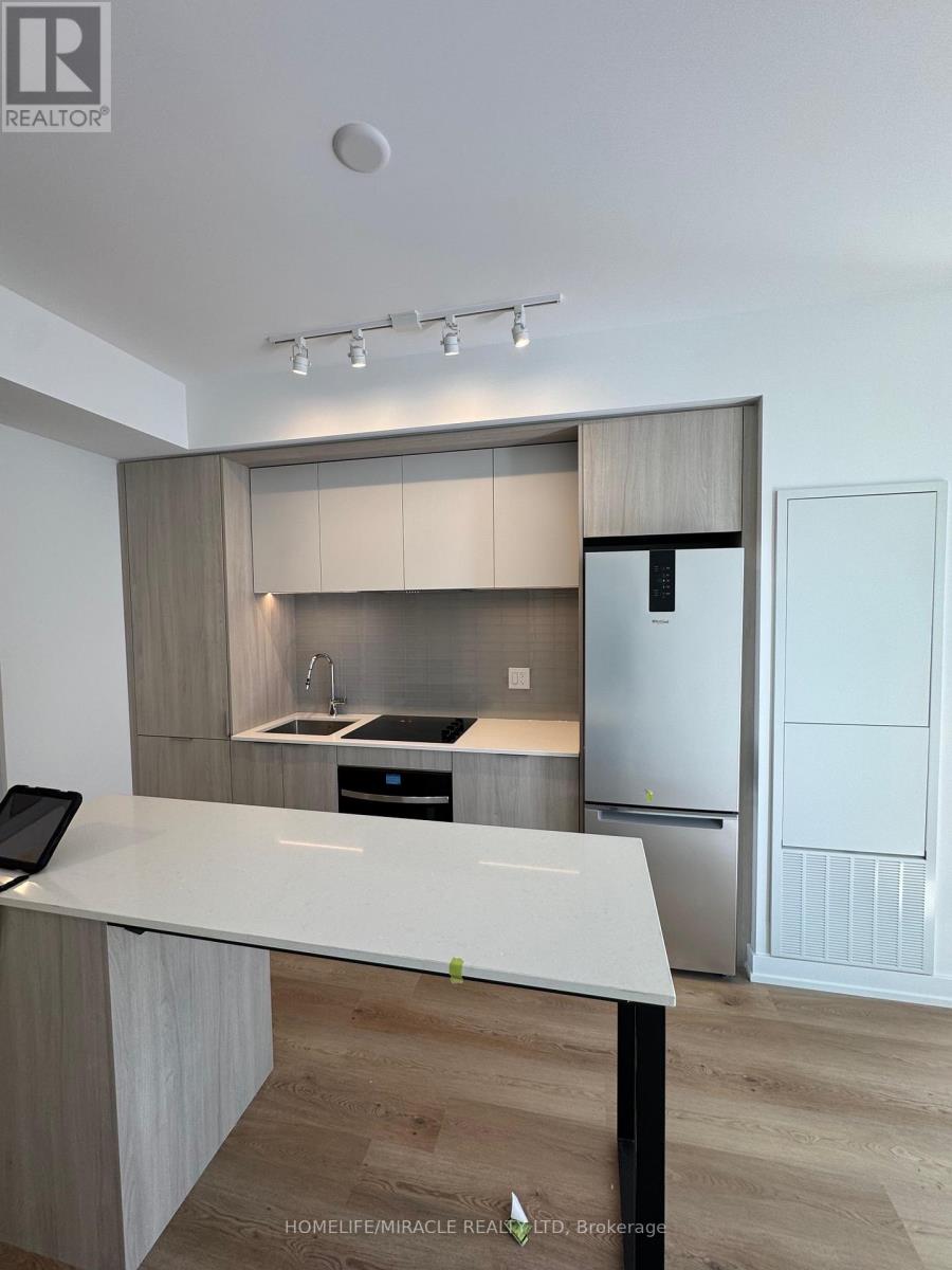 2207 - 395 Square One Drive, Mississauga, Ontario  L5B 0P6 - Photo 6 - W12717254