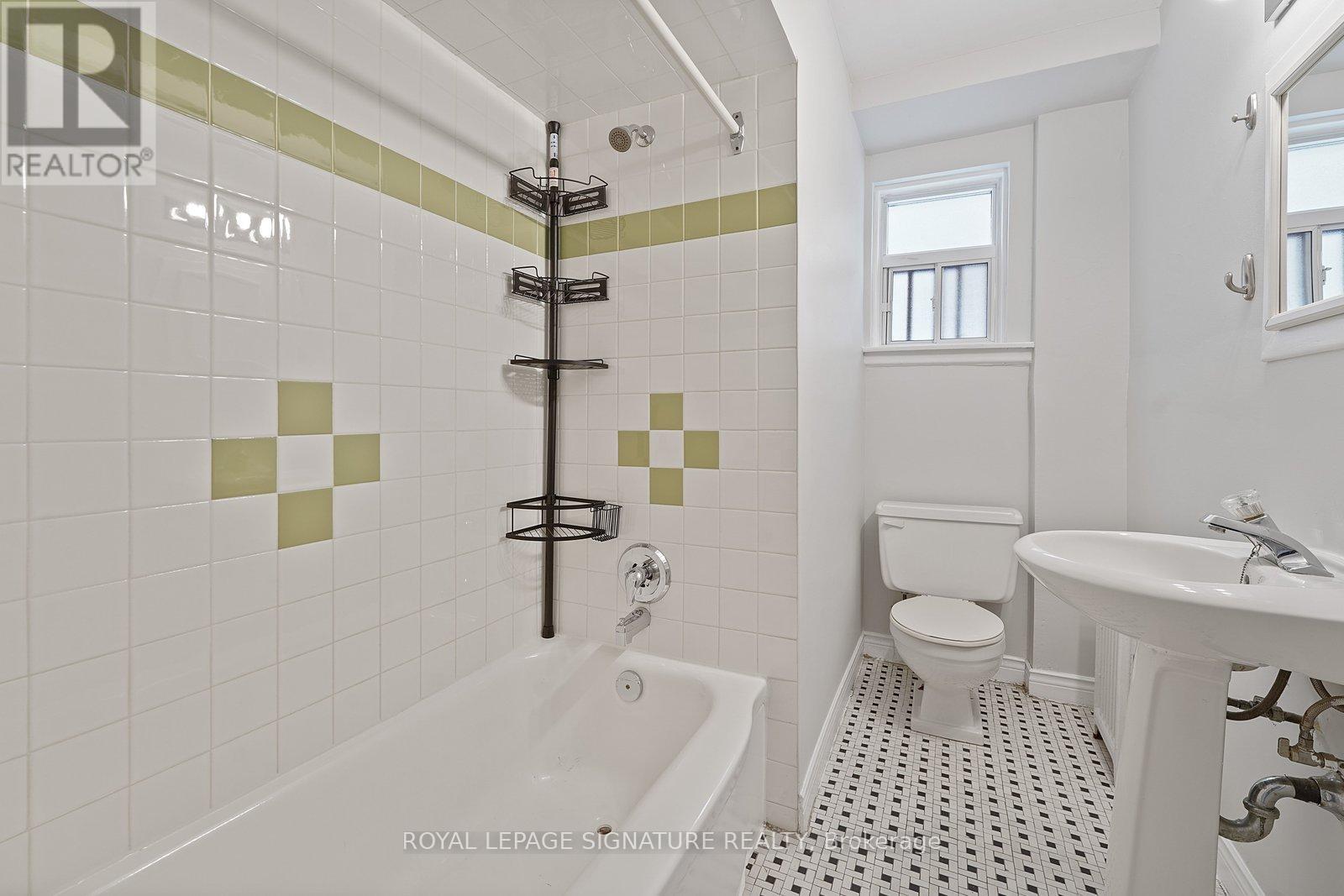 1 - 44 Albert Avenue, Toronto (Mimico), Ontario  M8V 2L7 - Photo 10 - W12717260