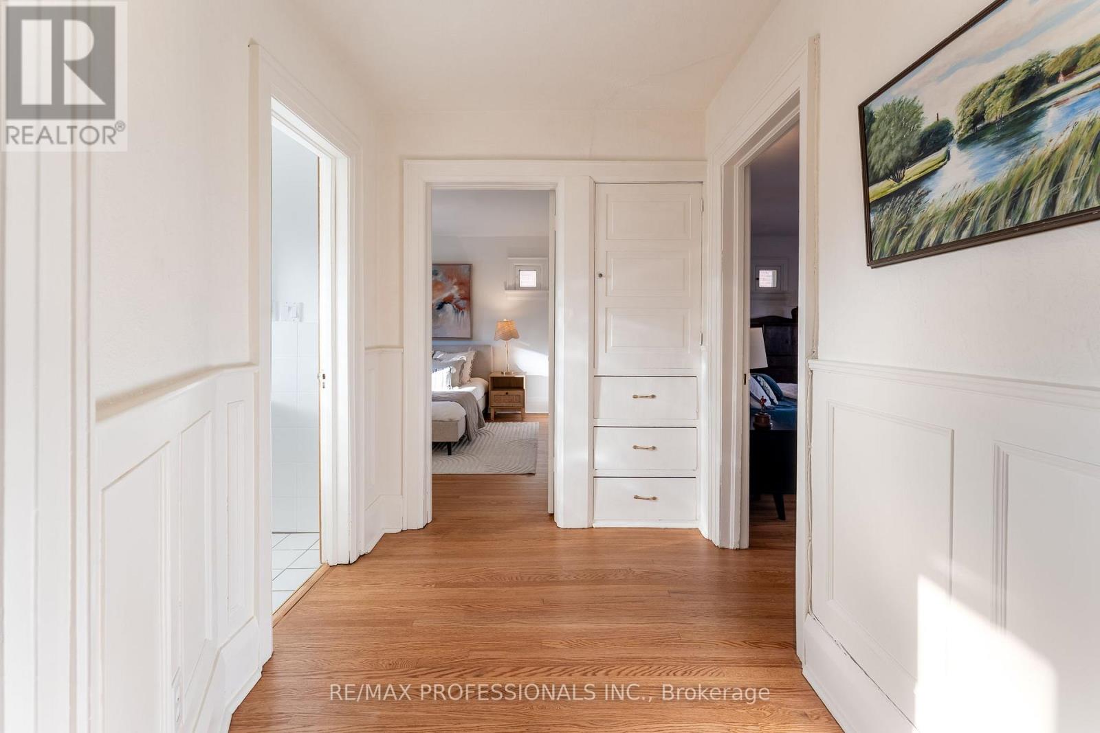 3 Lynngrove Avenue, Toronto (Kingsway South), Ontario  M8X 1M3 - Photo 20 - W12717292