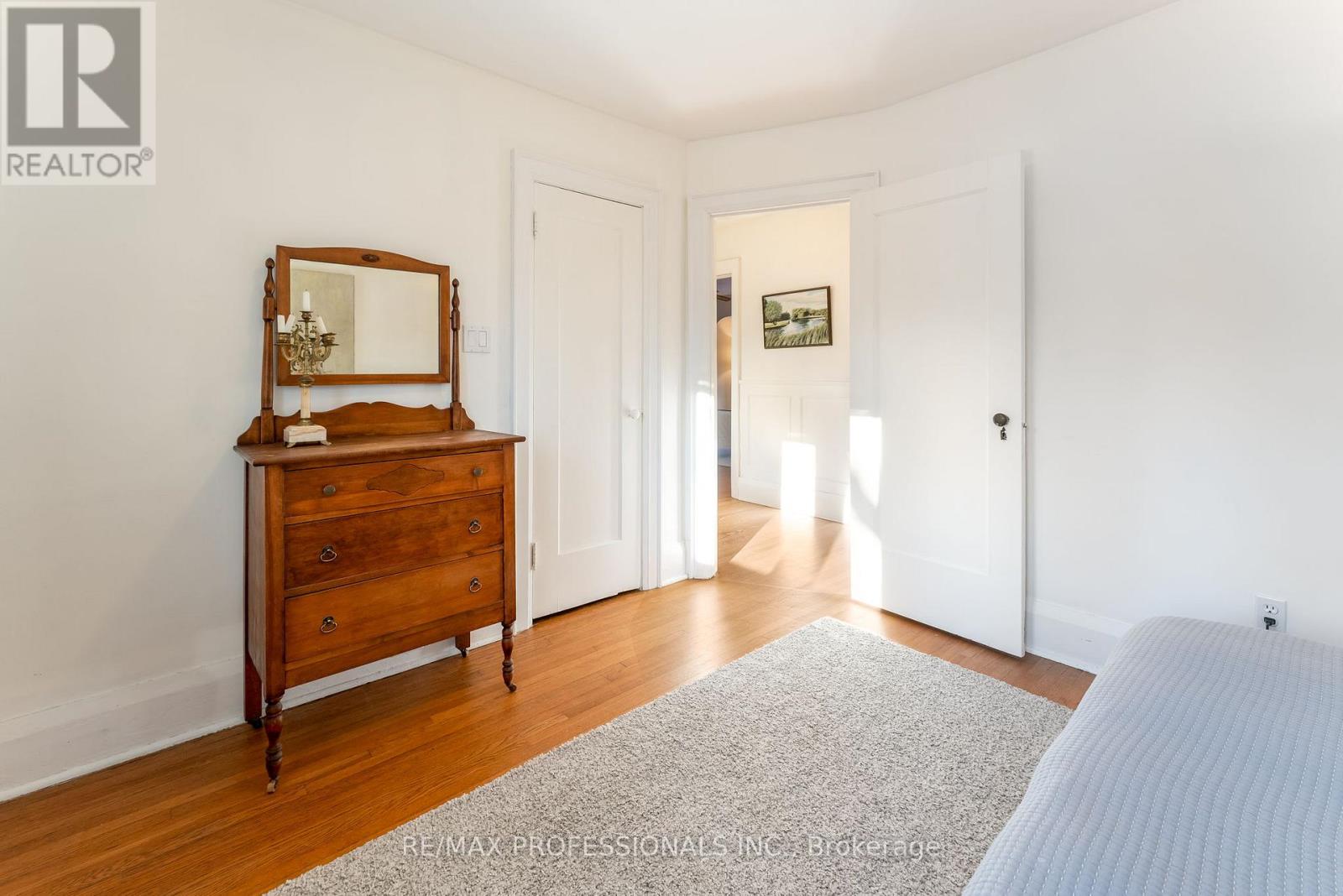 3 Lynngrove Avenue, Toronto (Kingsway South), Ontario  M8X 1M3 - Photo 24 - W12717292