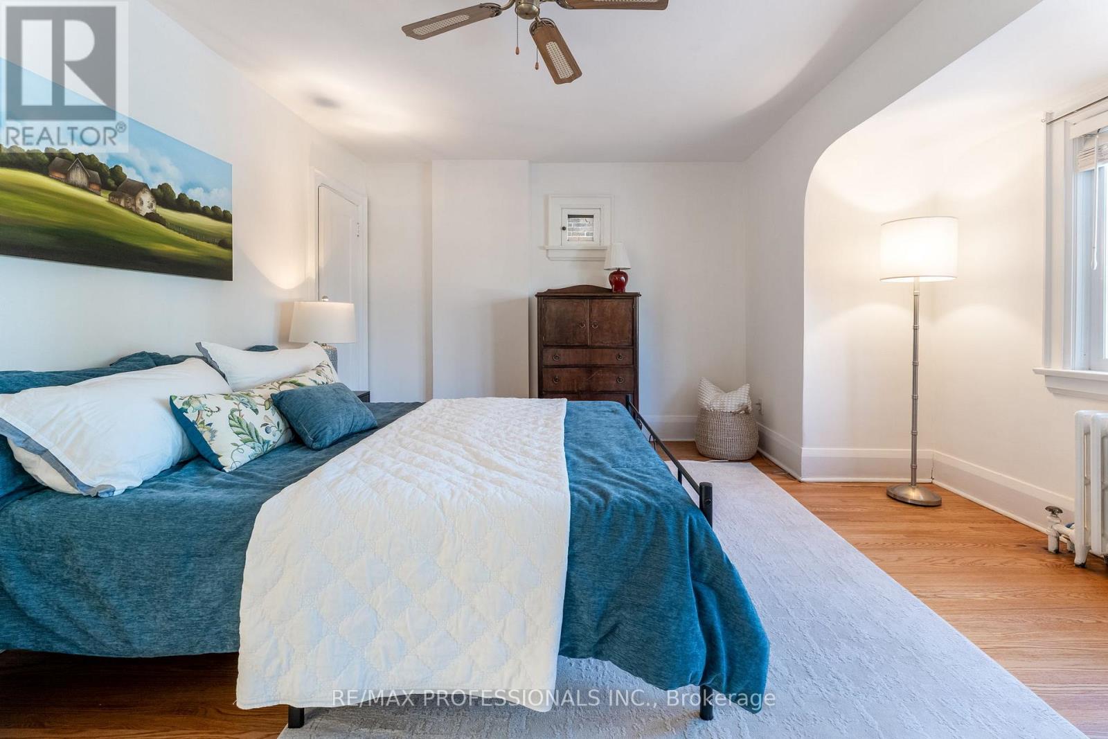 3 Lynngrove Avenue, Toronto (Kingsway South), Ontario  M8X 1M3 - Photo 32 - W12717292