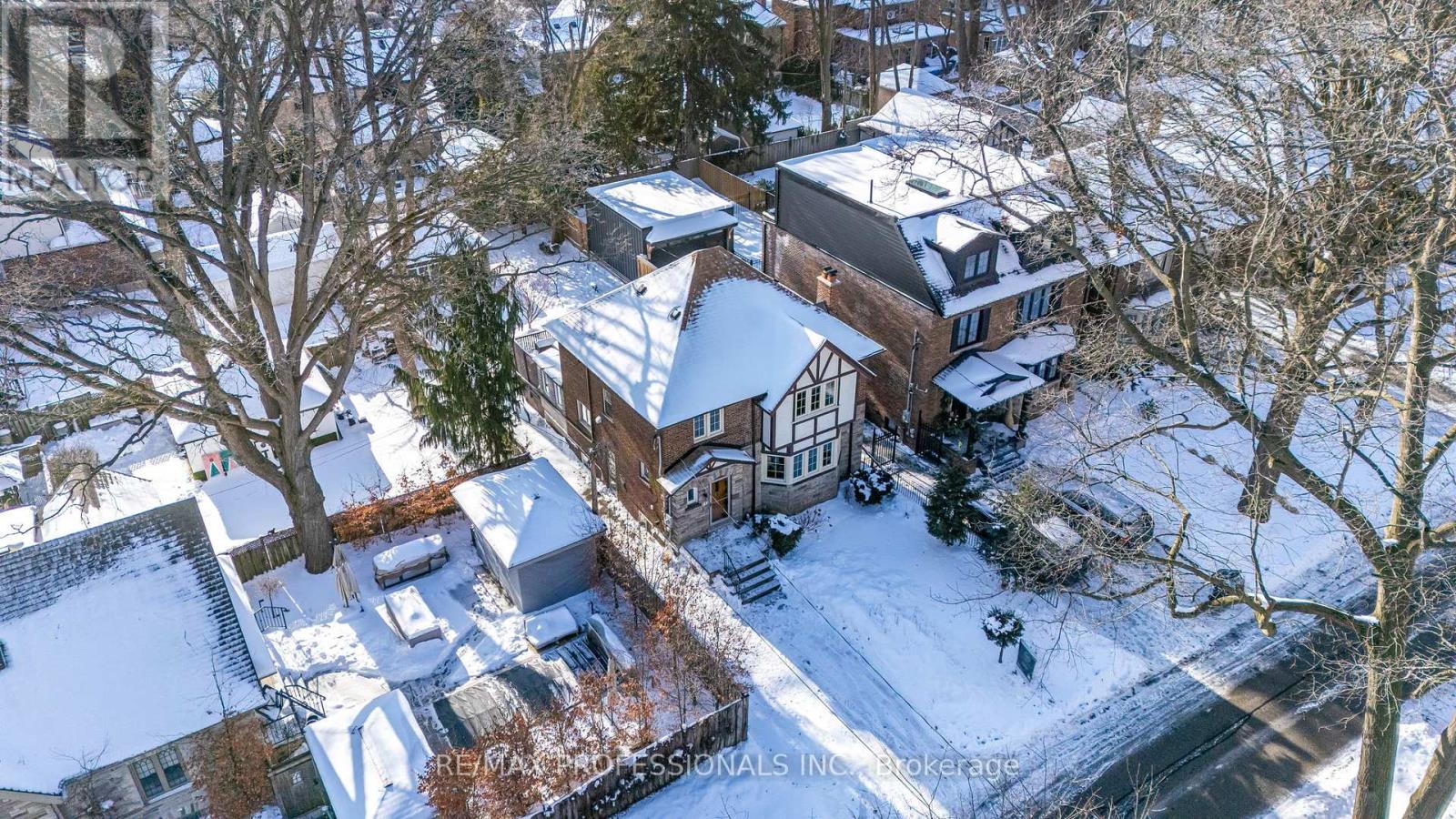 3 Lynngrove Avenue, Toronto (Kingsway South), Ontario  M8X 1M3 - Photo 42 - W12717292