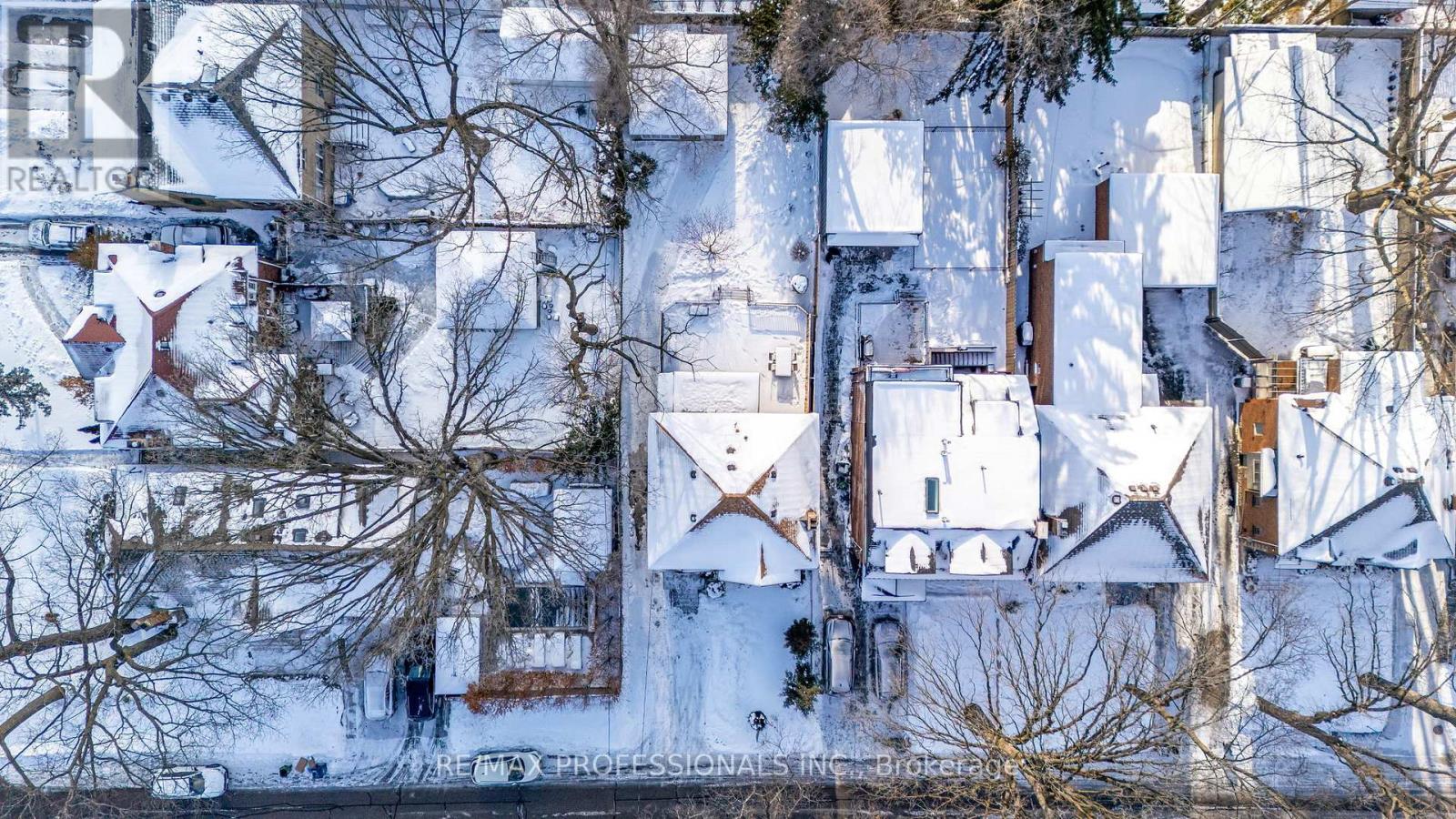 3 Lynngrove Avenue, Toronto (Kingsway South), Ontario  M8X 1M3 - Photo 43 - W12717292