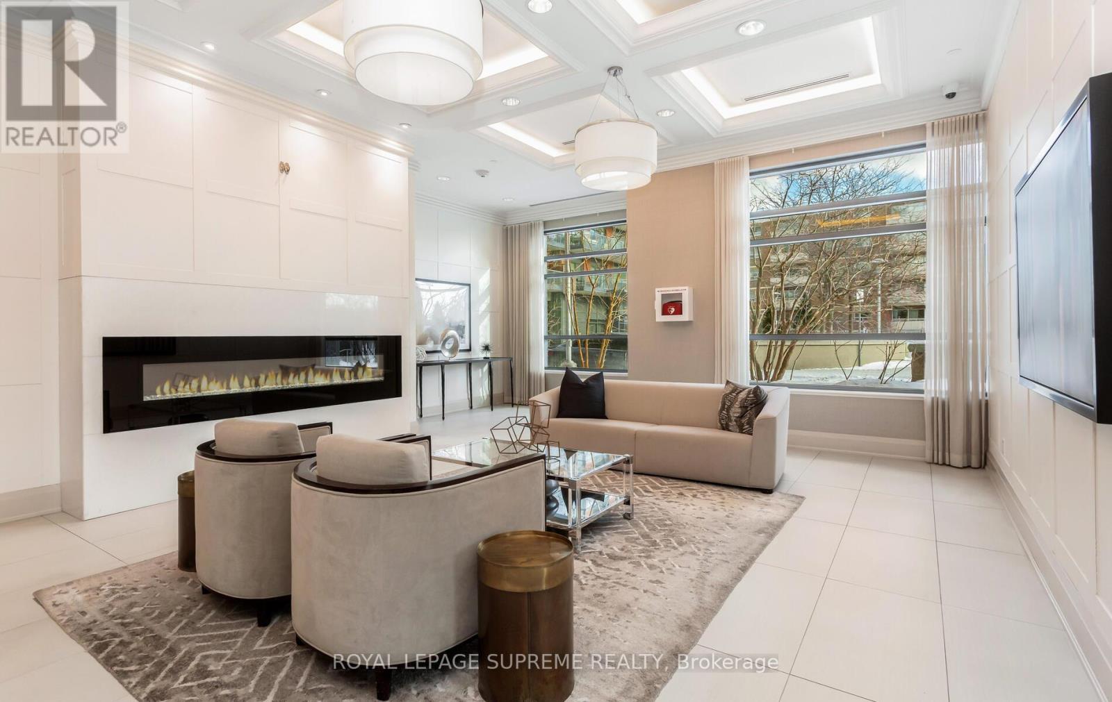 312 - 25 Fontenay Court, Toronto (Edenbridge-Humber Valley), Ontario  M9A 0C4 - Photo 3 - W12717350