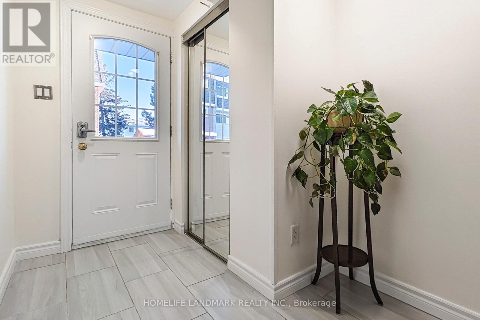 14a - 830 Westlock Road, Mississauga (Erindale), Ontario  L5C 1K6 - Photo 5 - W12717388