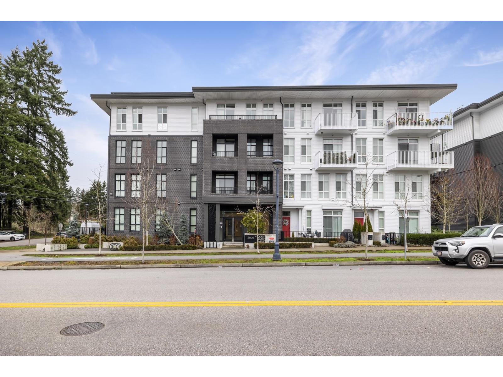 306 13929 105 Boulevard, Surrey, British Columbia  V3T 0R5 - Photo 2 - R3081783