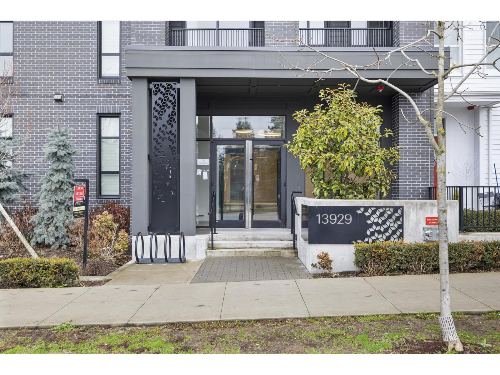 306 13929 105 Boulevard, Surrey, British Columbia  V3T 0R5 - Photo 3 - R3081783